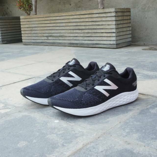 new balance ff rise