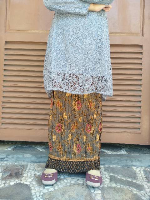 Set baju kurung Fitiya Abu