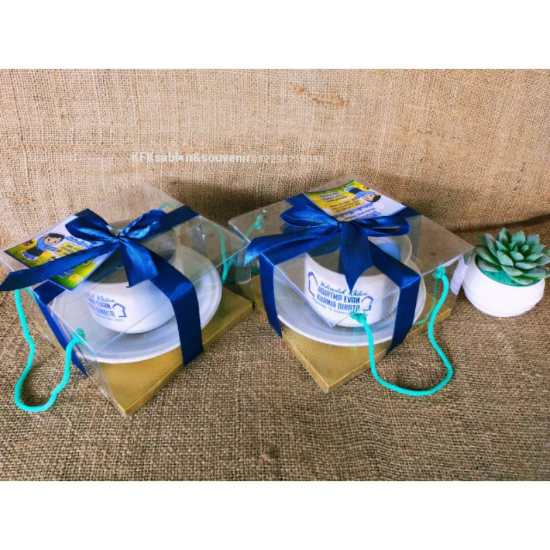 souvenir pernikahan/souvenir cangkir/hampers