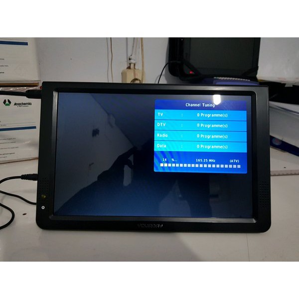 TV Portable Mini Monitor Televisi Analog Digital Mudah Dibawa Tivi Portabel Minimalis