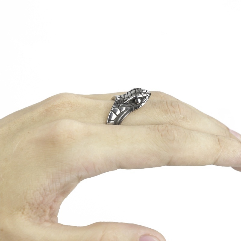 Retro Punk Snake Head Pria Cincin Fashion Perhiasan Aksesoris