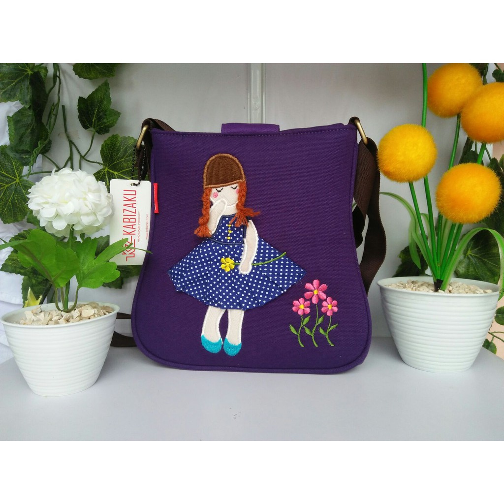 Tas Kabizaku Patch Bag Noia