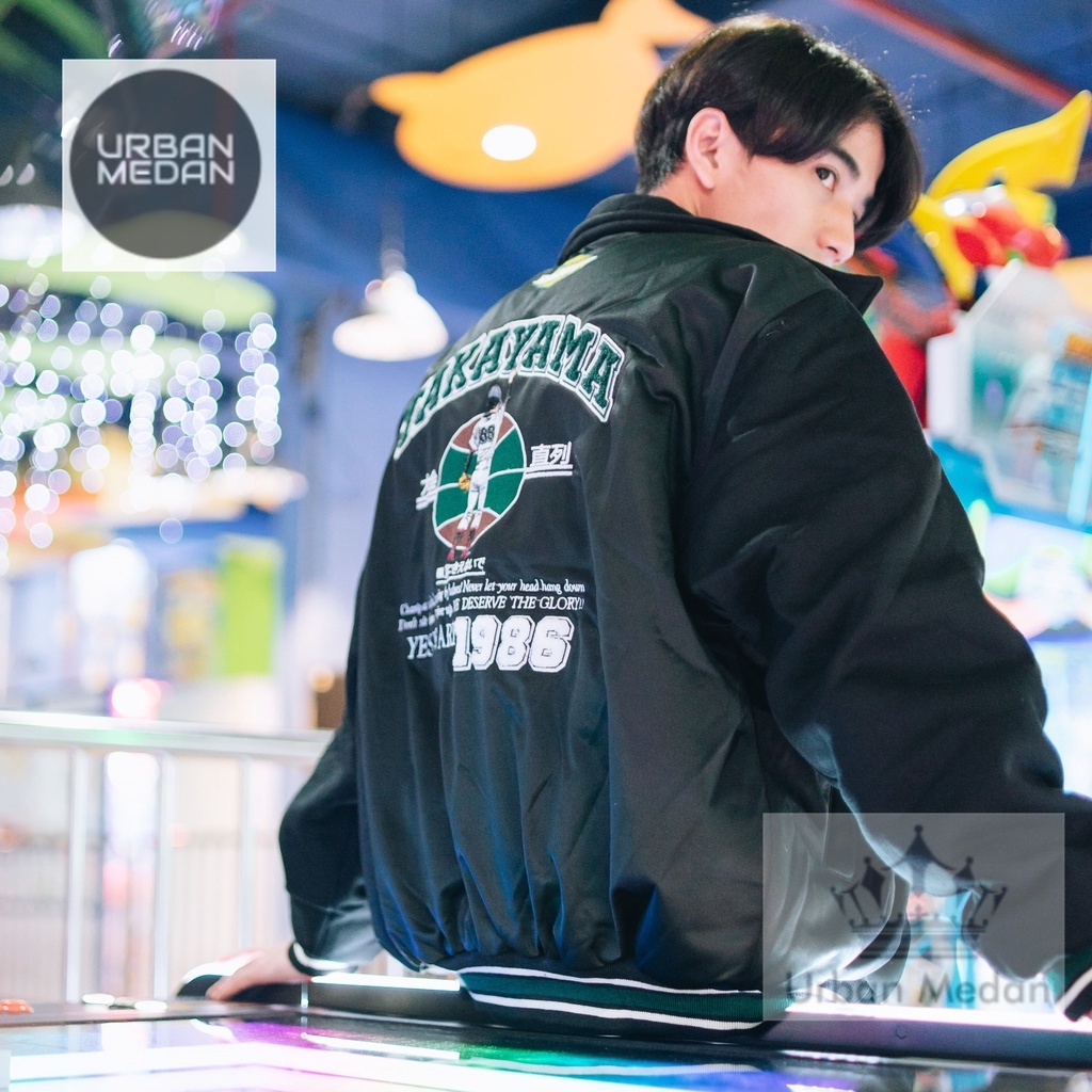 VARSITY BLACK VINTAGE JACKET / JAKET TAKAYAMA BASEBALL SOFTBALL UNIVERSITY HITAM 90s CLUB OF 1986