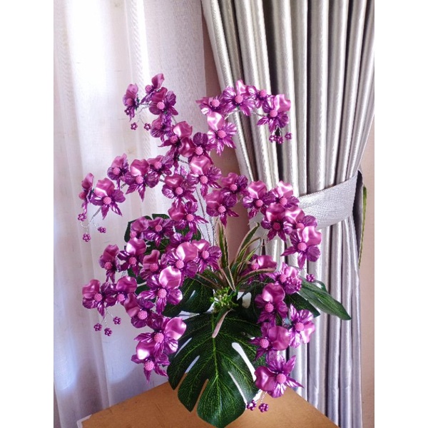 BUNGA ANGGREK AKRILIK MUTIARA/BUNGA SUDUT