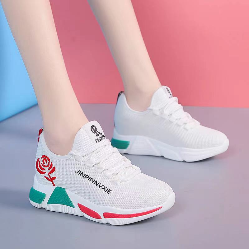 Sneakers Casual Sport Running Fashion Wanita Terbaru Design Simple Keren - 888