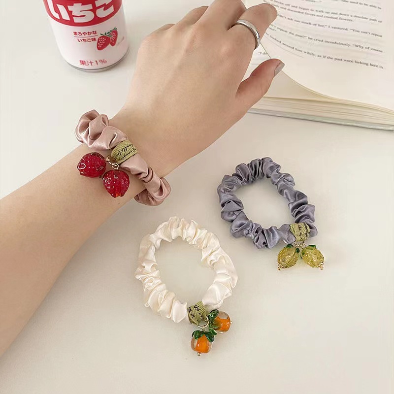 Srunchie Kerut Wanita Korean Style Lucu Dengan Aksen Buah - Ikat Rambut Wanita Aksen Buah / gelang wanita korea