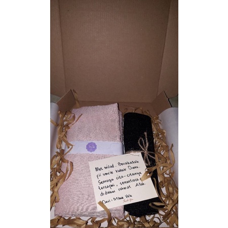 

hampers jajan hijab