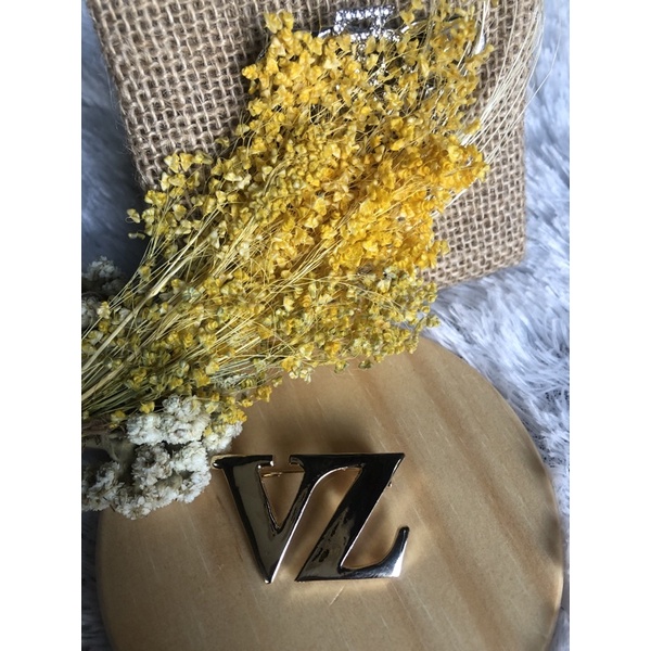 brooch vivi zubedi  & ZD zita delia super laris ala ala termurah