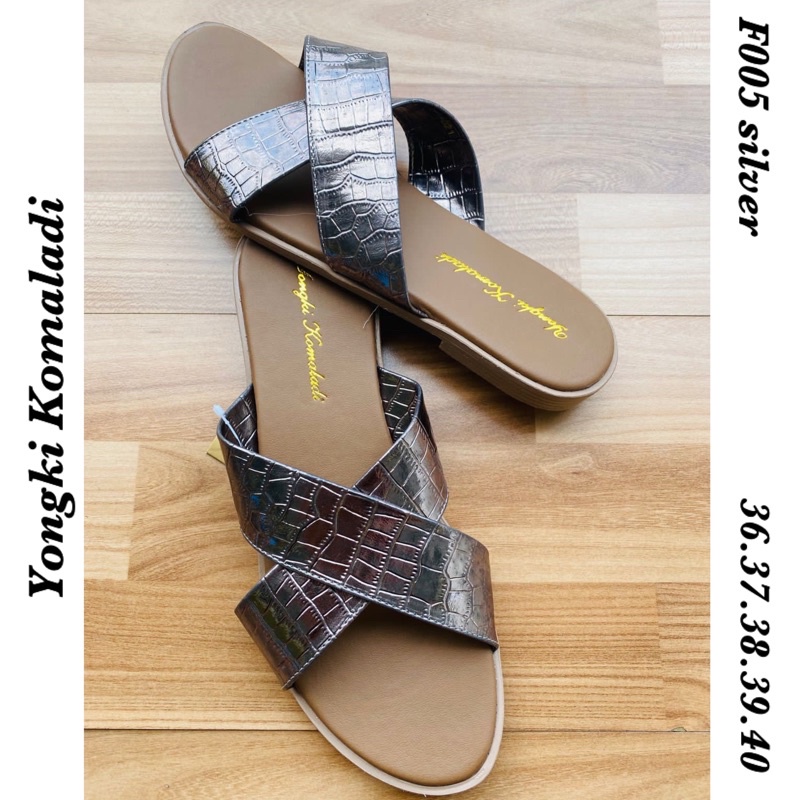 Sandal Yongki silver