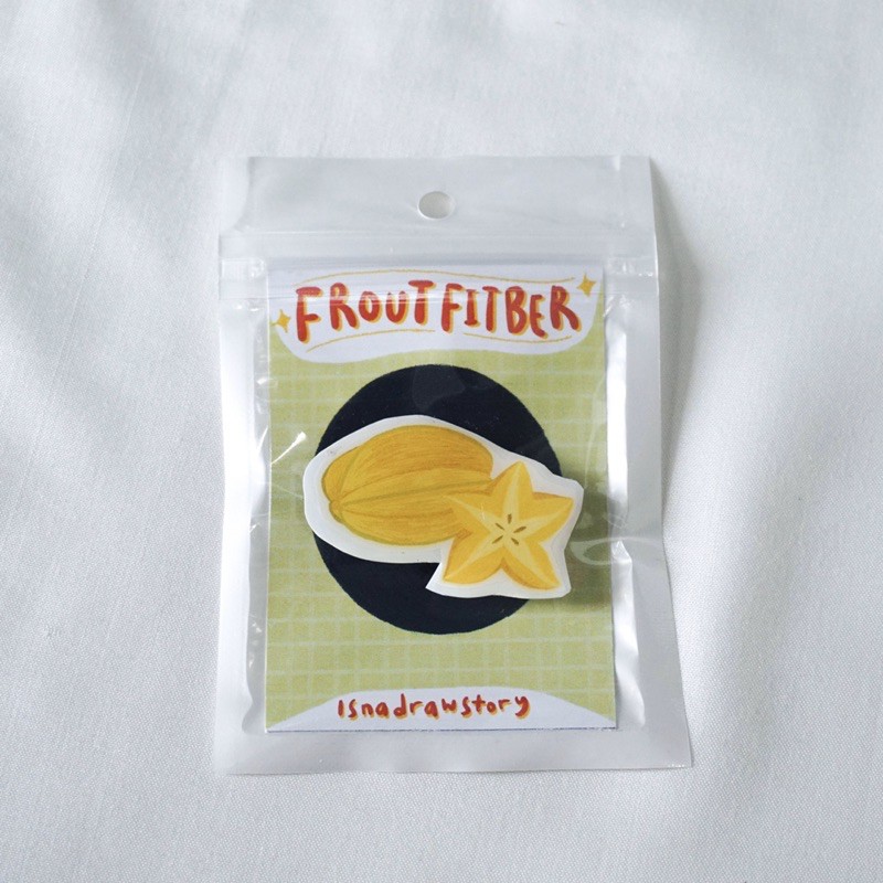 

Handmade Acrylic Pin Froutfitber Carambola