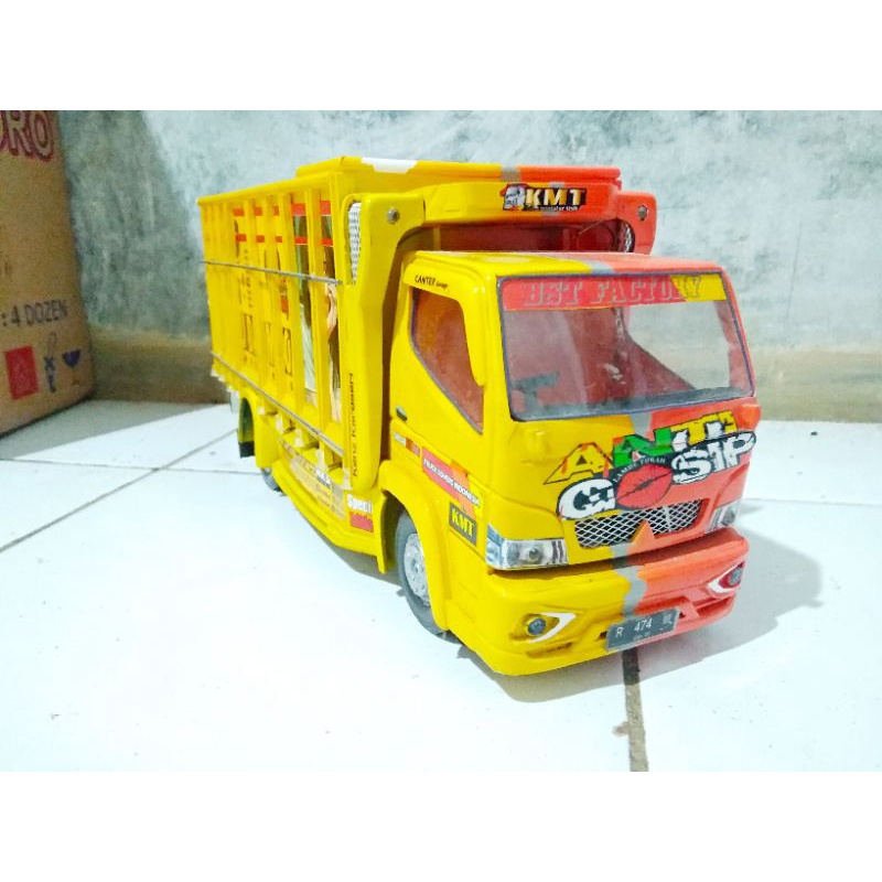 Miniatur Truk oleng/Truk Oleng Kayu/Miniatur Truk Oleng Kayu Asli murah ANTI GOSIP fariasi lampu