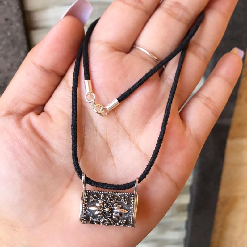 Kalung tali hitam dan Liontin bayi bahan sterling silver 925% | Perak Bali | Perak Bakar | Blandong 