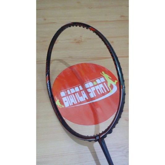raket badminton YONEX carbonex 35   senar yonex bg 66