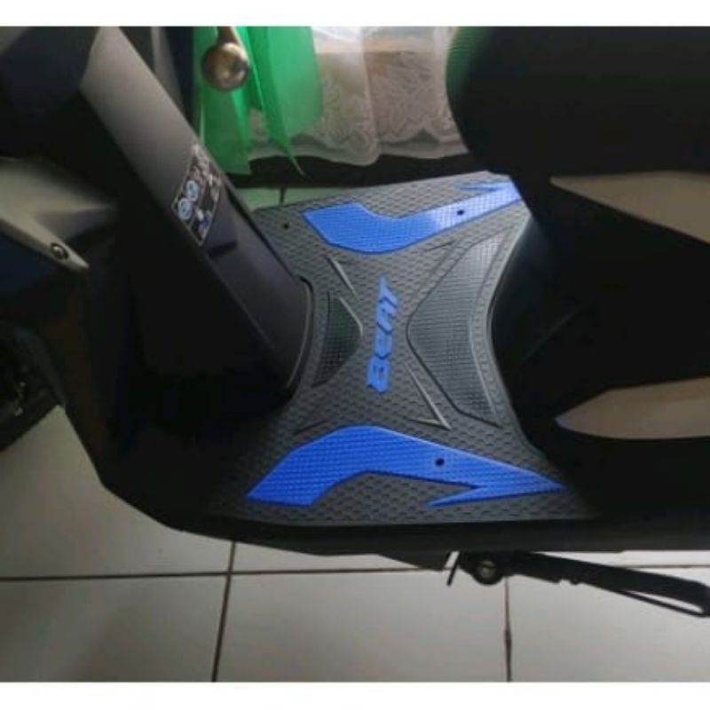 Tatakan kaki Motor / Karpet Motor Monster Beat 2020 New