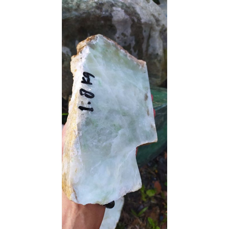 Natural Bongkahan Batu Ice Jadeite Jade Aceh 1.8 Kg