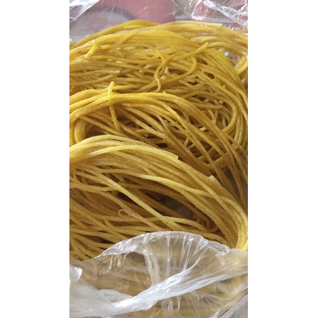 

Kerupuk Mie Kuning Mentah (500g)