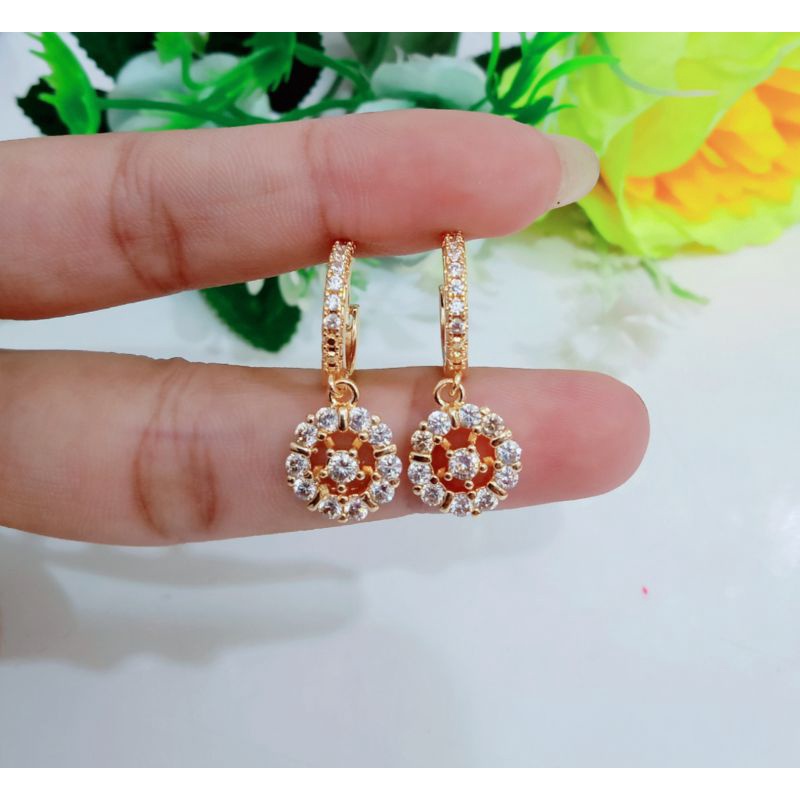 ANTING CLIP FULL PERMATA DENGAN LIONTIN MOTIF