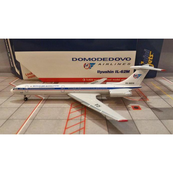 ***COD** Diecast Pesawat Demodedovo IL 62M Gemini Jets 1:400