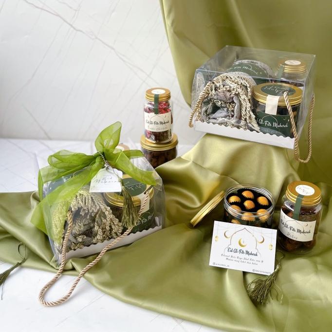 

Hampers Lebaran Kue Kering Kurma Sajadah Jaspart Sarahasana_