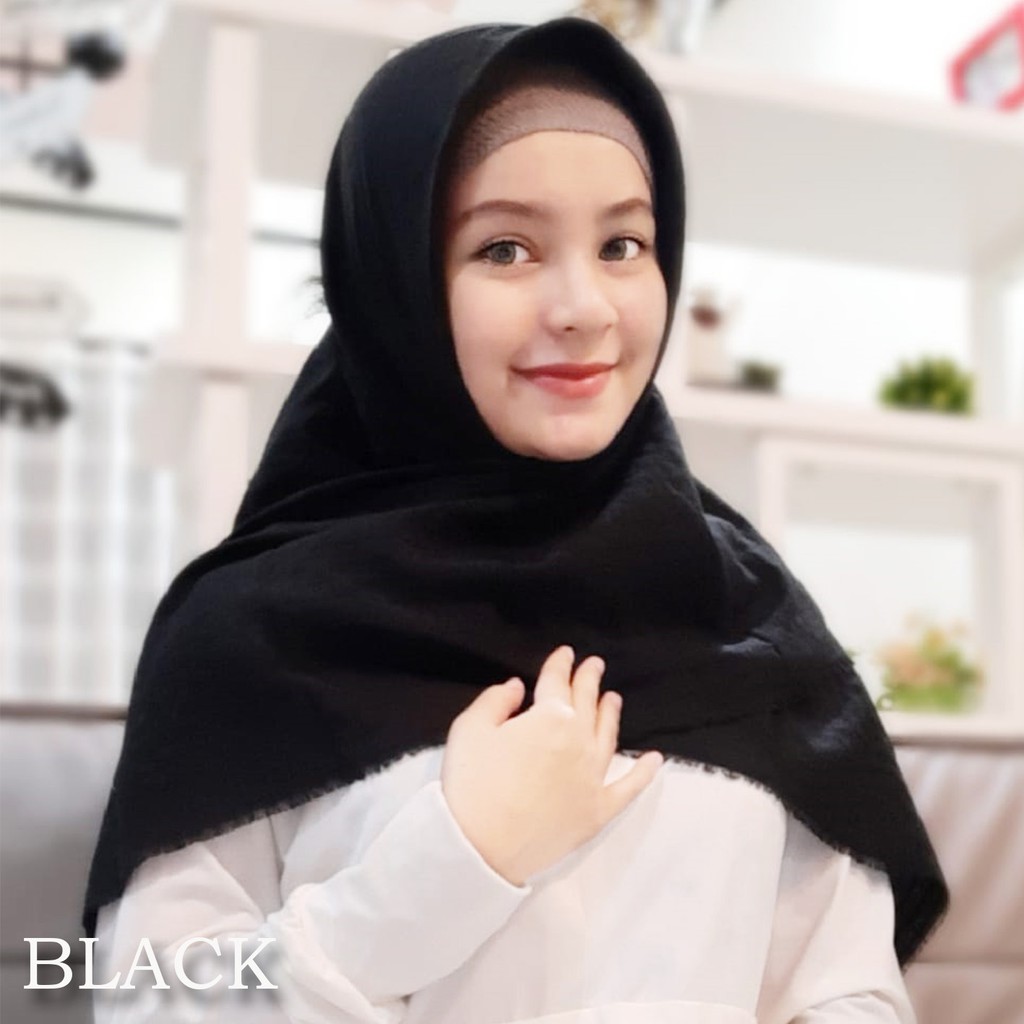 KERUDUNG VOAL + SQUARE FIOLLA BLACK + HIJAB SEGIEMPAT + HIJAB