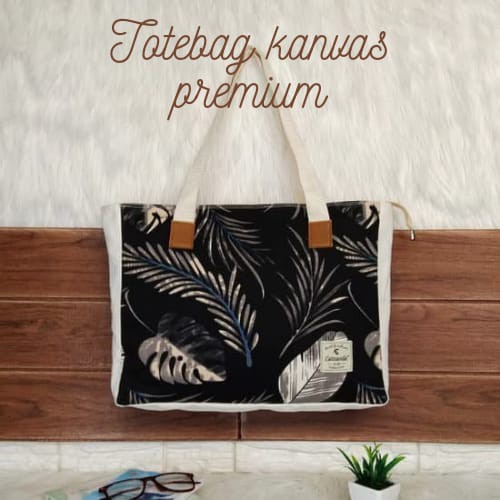 TOTEBAG RESLETING KANVAS MOTIF WANITA/TAS TOTE BAG KULIAH CEWEK,TAS BELANJA,TAS SEMINAR,BISA CUSTOM