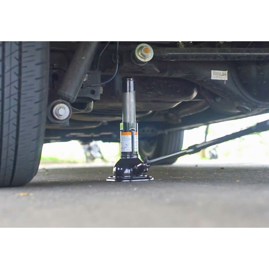 Dongkrak Mobil Innova / Forturner / Hilux Tipe Screw / Ulir Putar Kapasitas 2 Ton Metema Original