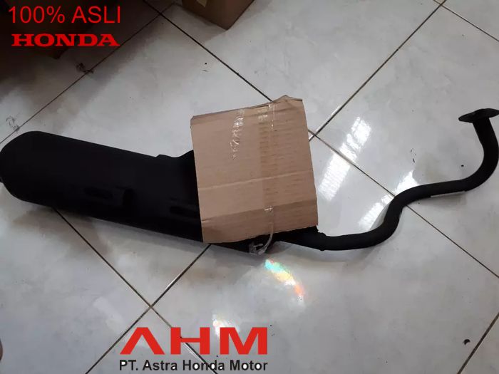 Knalpot Vario 110 Cw Tipe Lama Dan Techno Karbu 18300-KZS-900
