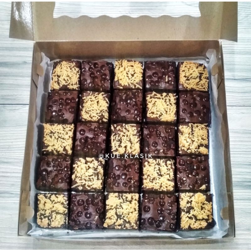 

BROWNIES FUDGY - Reguler