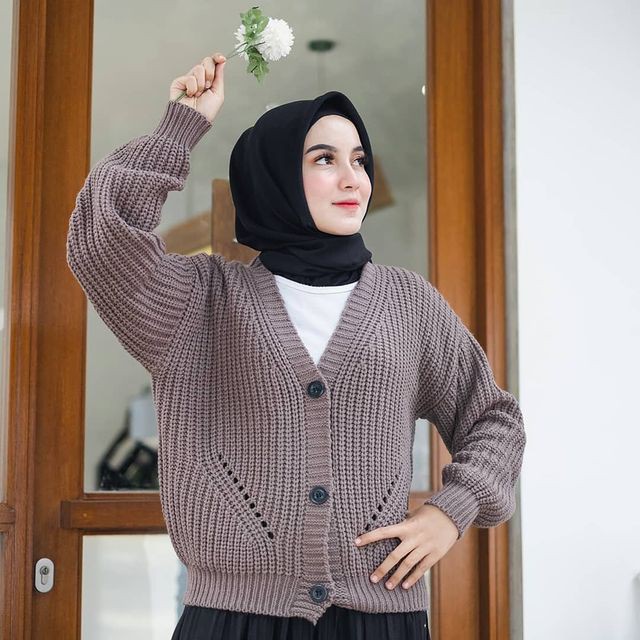 Cardigan Rajut Wanita Tebal