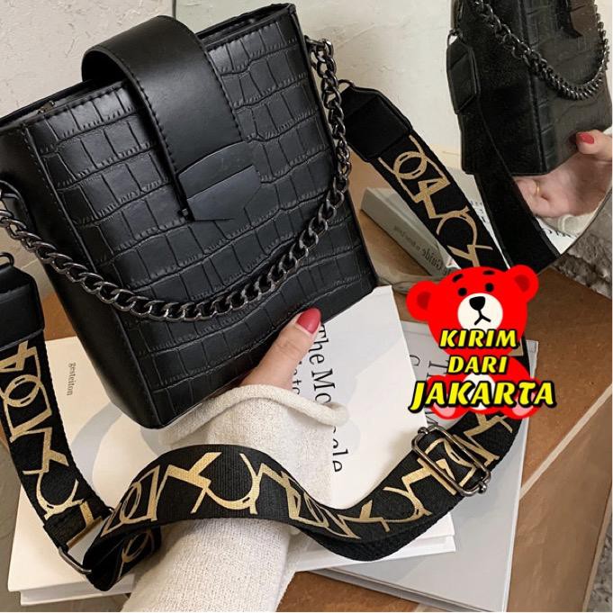 ✮ Tas Batam 3084 Tas Selempang Rantai Wanita Fashion Import ☄
