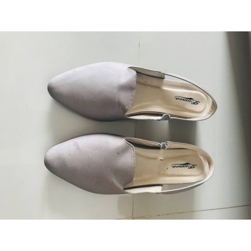 Sepatu Sandal Slip On Wanita - Preloved