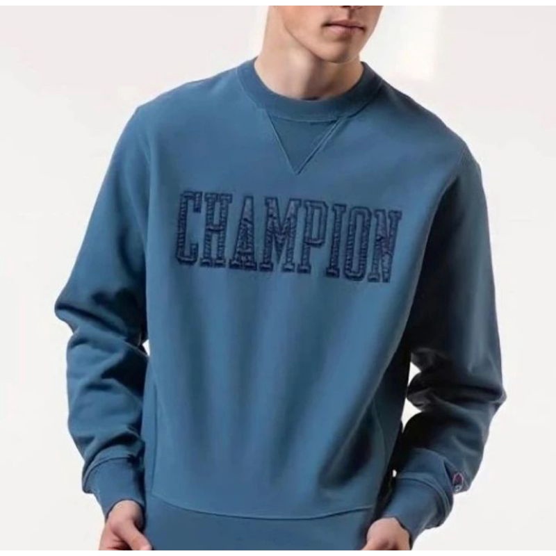 Champion Crewneck Vintage Wash Sweatshirt