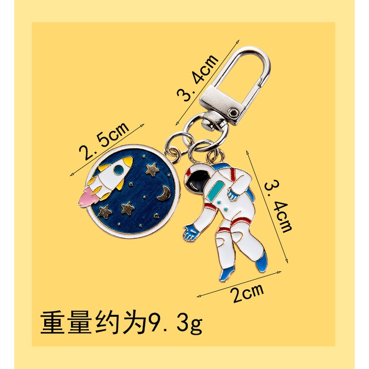 Space Robot Car Creative Keychain Astronaut Bag Pendant Couple Birthday Gift