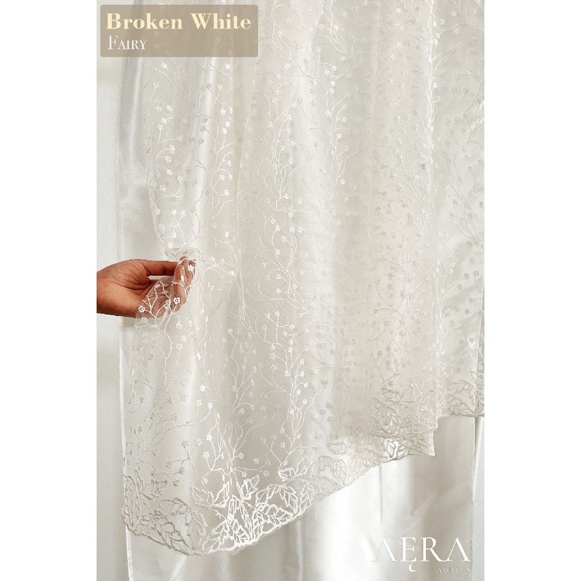 0,5 meter Kain Tile Etnik/ Tile Sapto/ Bahan Brokat Kebaya BROKEN WHITE