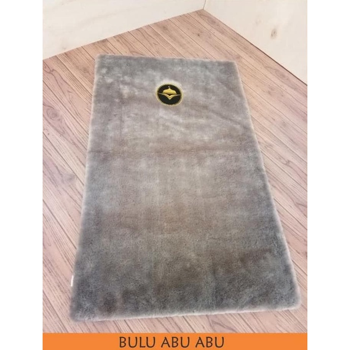 KARPET BULU rasfur ukuran 165x103 cm tebal 5.5cm