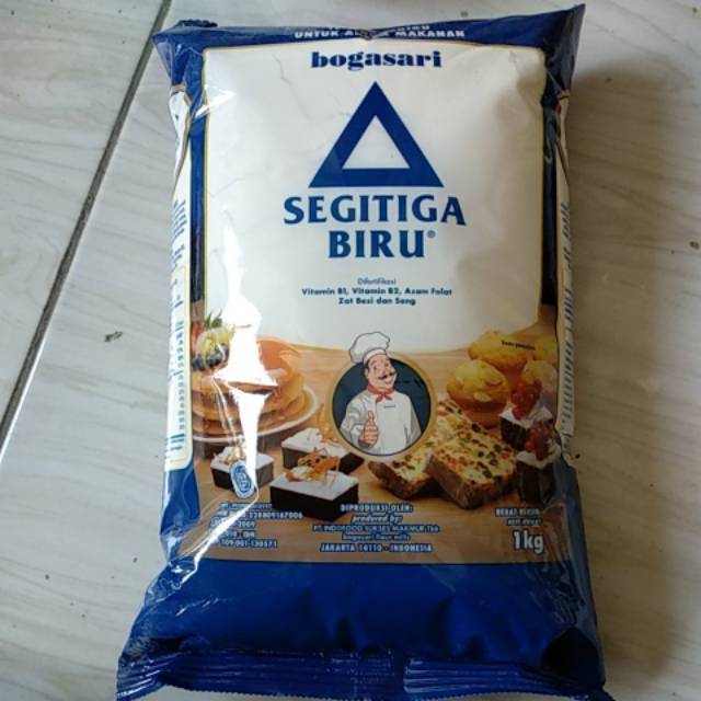 

Tepung Segitiga Biru Premium 1kg