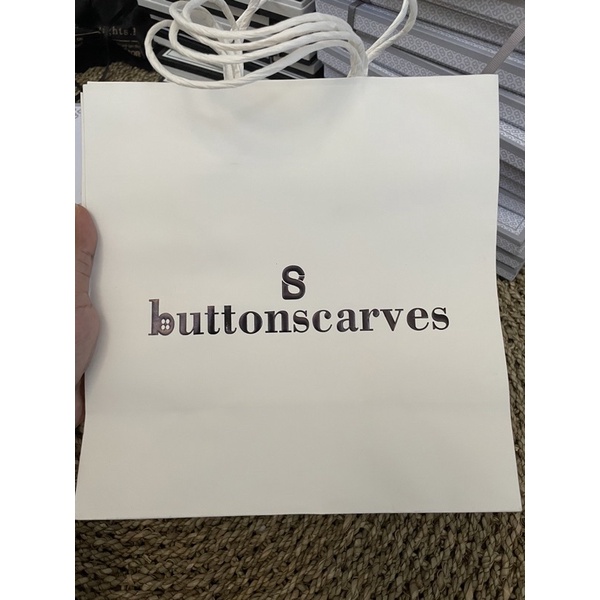 

PAPERBAG BS (KHUSUS YG BELI SCARF DI TOKO REZKY HIJAB)
