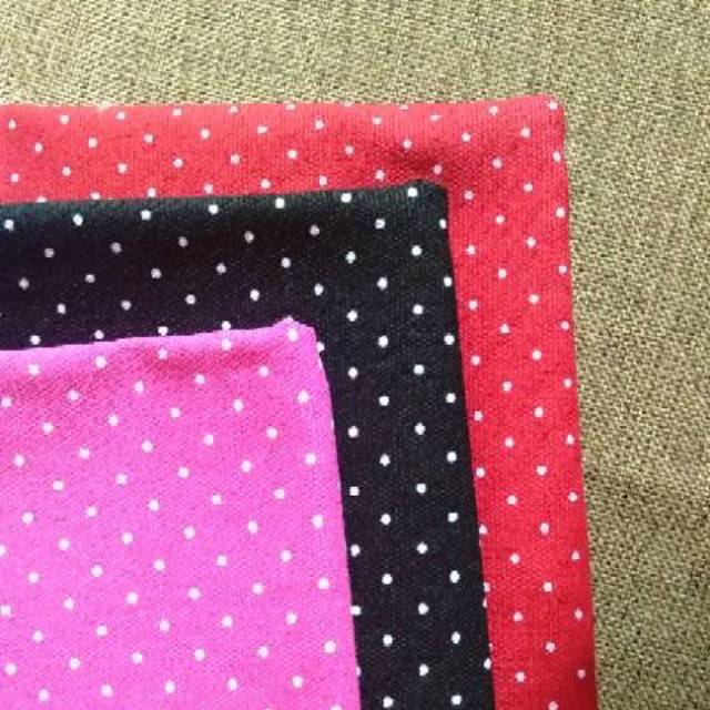 Kain kanvas motif bintik kecil / polkadot kecil