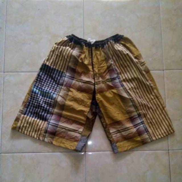 Celana Pendek Batik Perca Size Dewasa