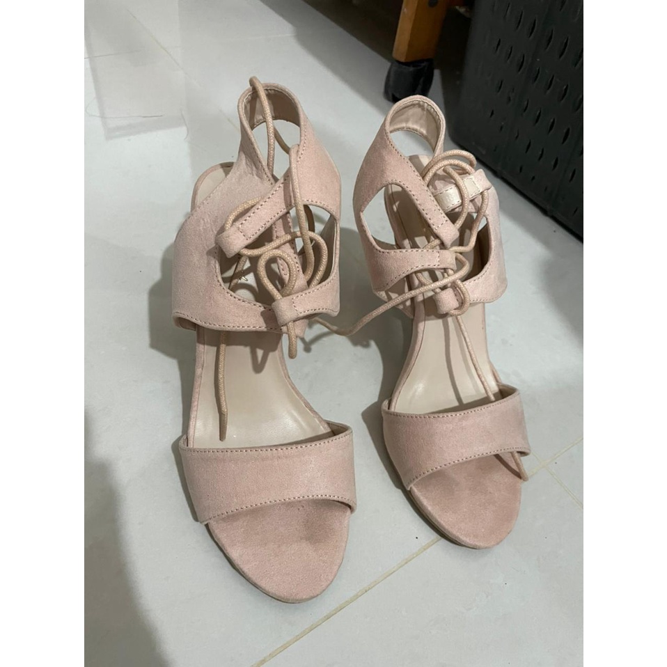 Sepatu Hak Tinggi Heels Something Borrowed JLH 08 B Krem