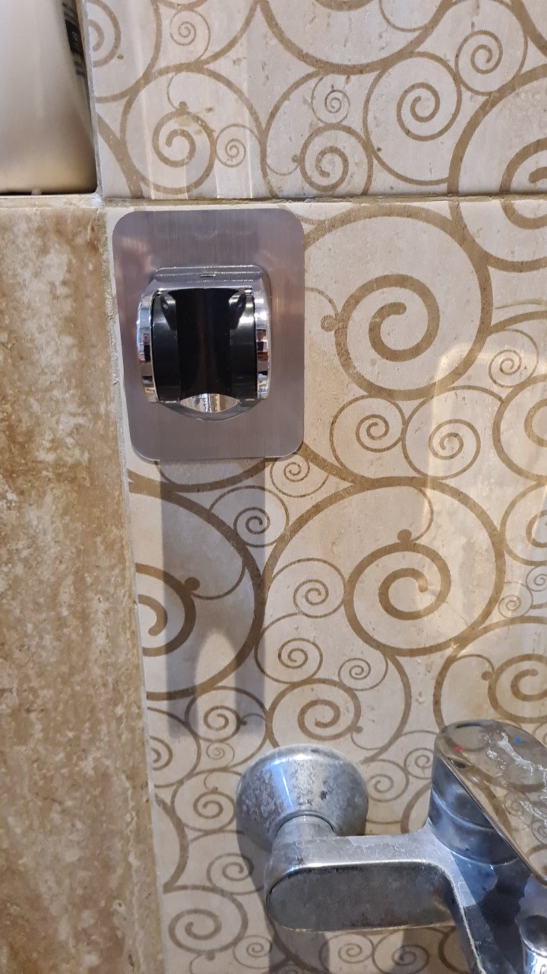 Holder Shower Tempel Gantungan Shower Hanger Braket Shower Tempel Kuat