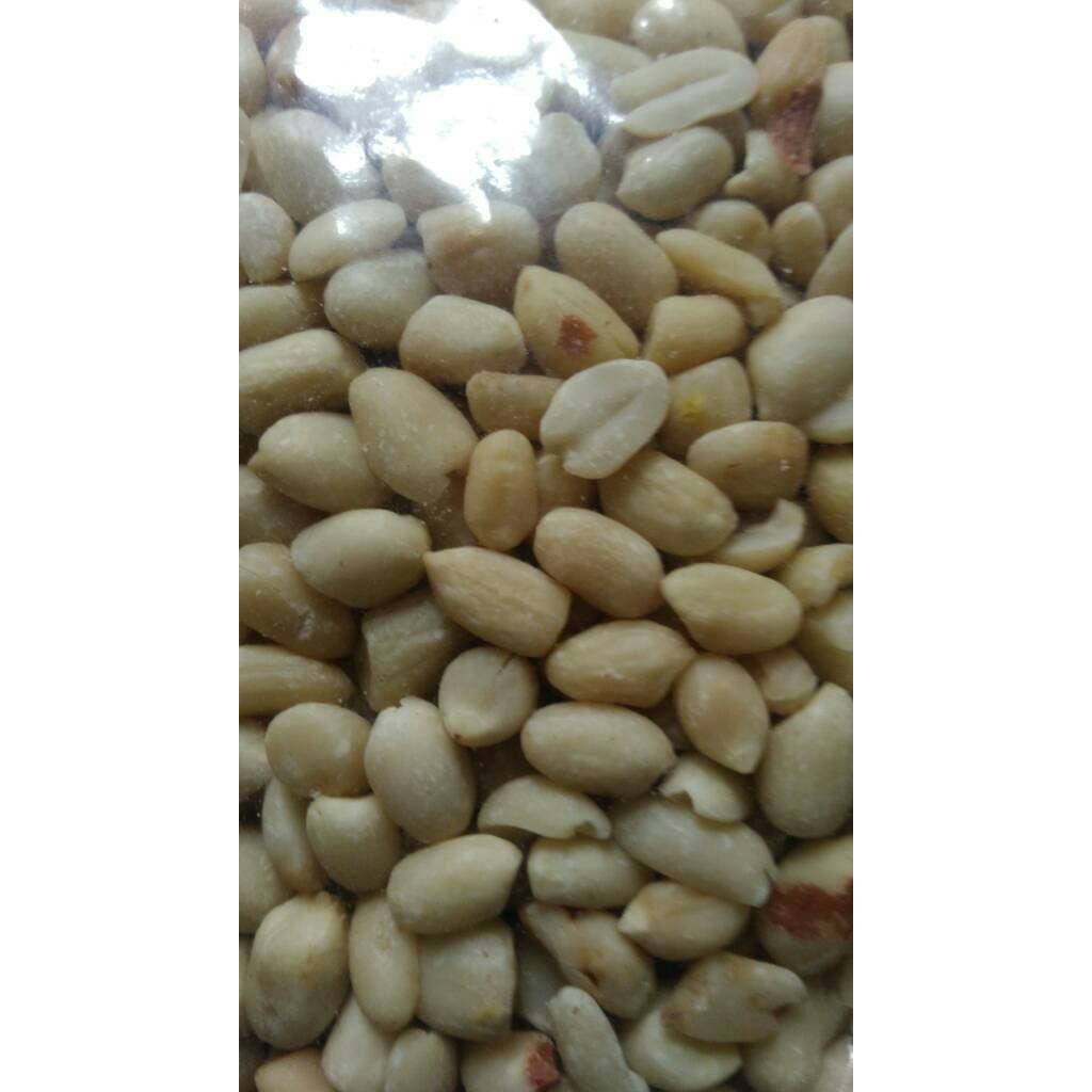 

Kacang tanah kupas