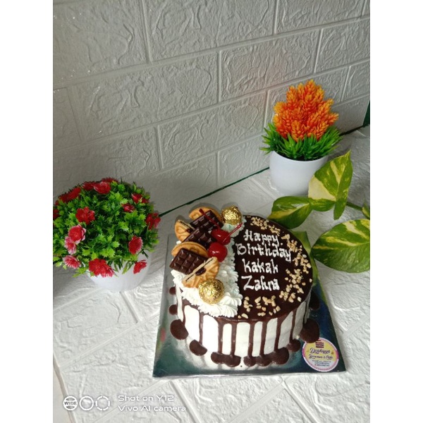 

kue ultah semarang//kue tart brownies 16cm//kue tart siram coklat