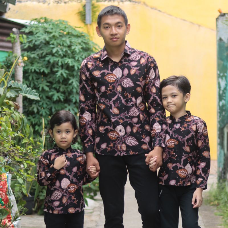 BatikBule Kemeja Batik Couple Ayah &amp; Anak Motif Casual Warna Ungu &amp; Hitam Ungu