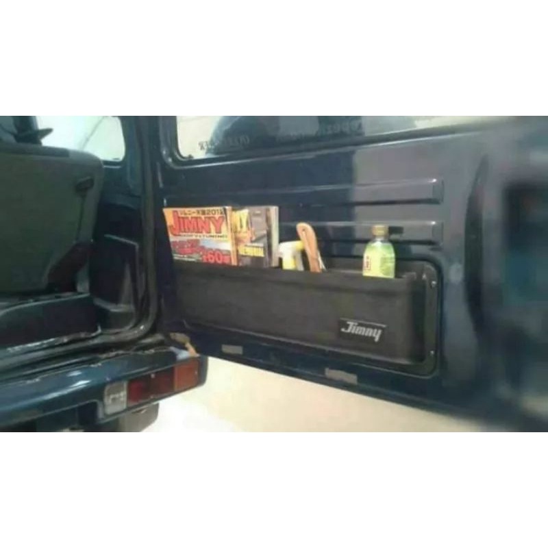 dortrim cover majalah Jimny