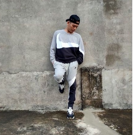 CREWNECK NIKE BIG SWOOSH 3 TONE|NIKE BIG SWOOSH