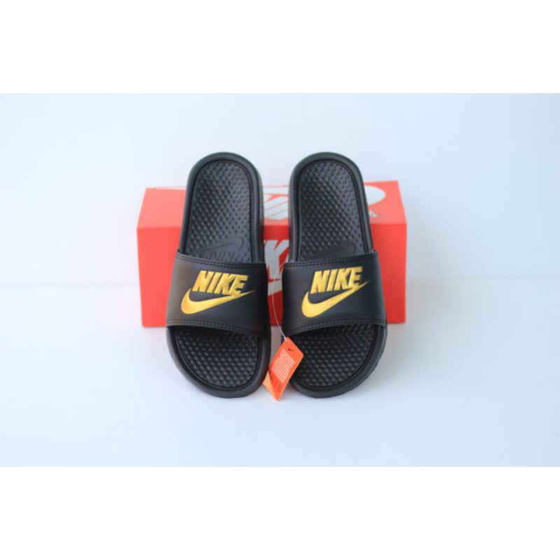 Sandal Nike Benassi Slide Black Gold