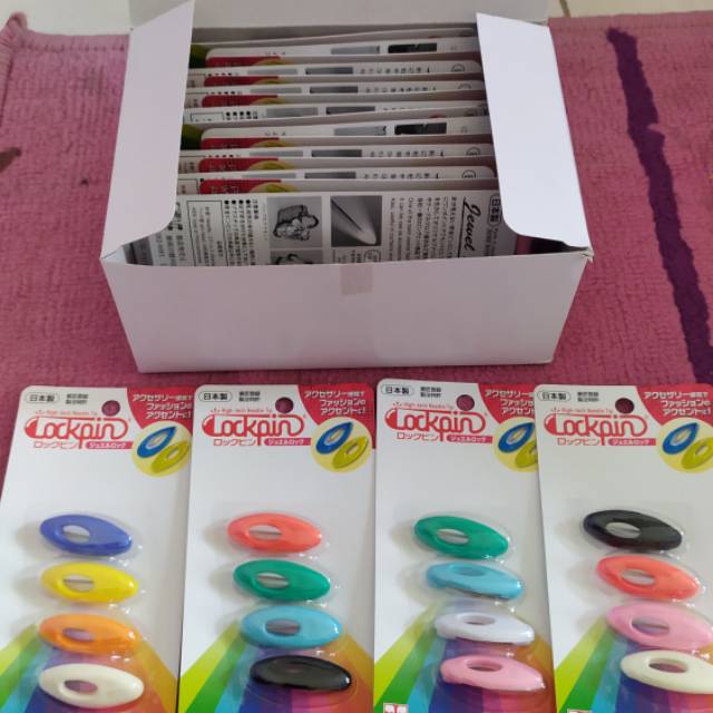 Peniti / lockpin pigeon