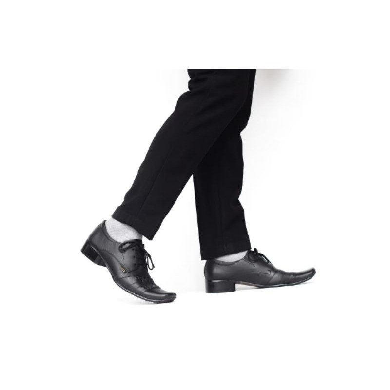 SAEPATU PENTOVEL KULIT ASLI CEVANY SAMAK