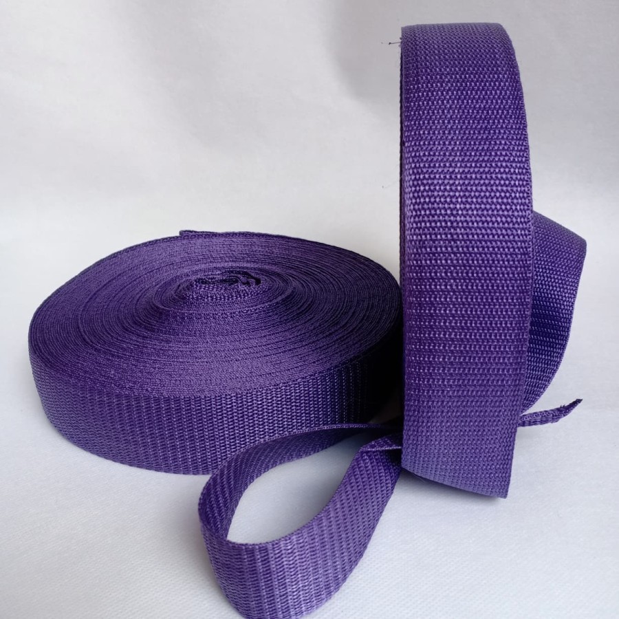 

Bisban ungu tua / ROLL tali tas 3,8cm X 25 yard
